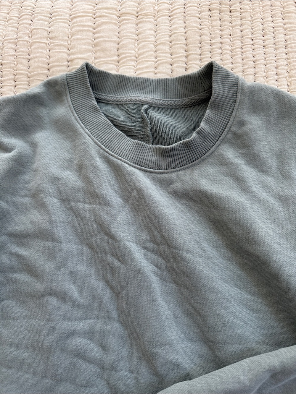 Vuori Long Crew Neck in Light Blue - Picture 3 of 4